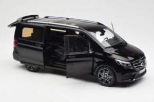 Mercedes V-Class W447 AMG Line Noir Norev 1:18 183860 Métal Moulé — image 2 sur 6