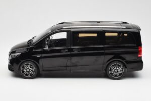 Mercedes V-Class W447 AMG Line Noir Norev 1:18 183860 Métal Moulé — image 4 sur 6