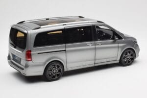 Mercedes V-Class W447 AMG Line Gris Métallique Norev 1:18 183488 Métal Moulé — image 3 sur 9