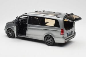 Mercedes V-Class W447 AMG Line Gris Métallique Norev 1:18 183488 Métal Moulé — image 6 sur 9