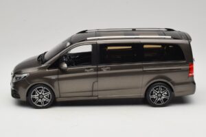 Mercedes V-Class W447 AMG Line Indium Grey Norev 1:18 183873 Métal Moulé — image 4 sur 8