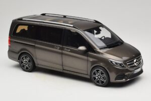 Mercedes V-Class W447 AMG Line Indium Grey Norev 1:18 183873 Métal Moulé — image 6 sur 8