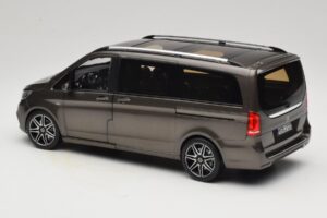 Mercedes V-Class W447 AMG Line Indium Grey Norev 1:18 183873 Métal Moulé — image 7 sur 8