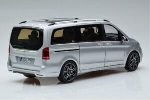 Mercedes V-Class V260 AMG Line Argent Norev 1:18 183871 Métal Moulé — image 3 sur 10