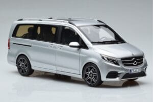 Mercedes V-Class V260 AMG Line Argent Norev 1:18 183871 Métal Moulé — image 6 sur 10