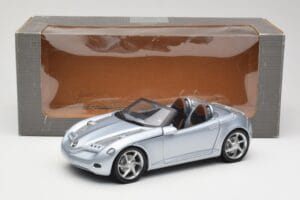 Mercedes Vision SLA Argent Gate 1:18 B66962114 Métal Moulé — image 8 sur 8