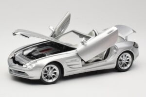 Mercedes Vision SLR Roadster Argent Maisto 1:18 B66962107 Métal Moulé — image 2 sur 8