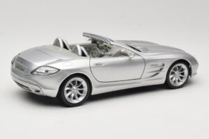 Mercedes Vision SLR Roadster Argent Maisto 1:18 B66962107 Métal Moulé — image 3 sur 8