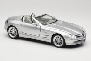 Mercedes Vision SLR Roadster Argent Maisto 1:18 B66962107 Métal Moulé — image 6 sur 8