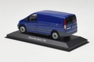 Mercedes Vito Atlantis Bleu Minichamps 1:43 B66960525 Métal Moulé — image 3 sur 4