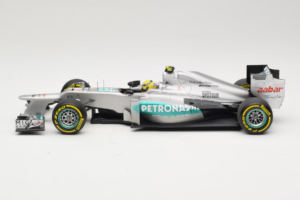 Mercedes W03 #8 N. Rosberg Mercedes AMG Petronas 2012 Minichamps 1:18 110120008 Métal Moulé — image 3 sur 7