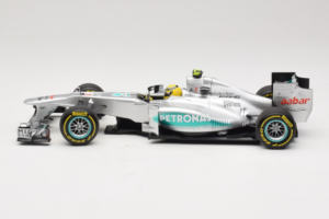 Mercedes W03 #8 N. Rosberg Mercedes AMG Petronas Showcar 2012 Minichamps 1:18 110120078 Métal Moulé — image 3 sur 7
