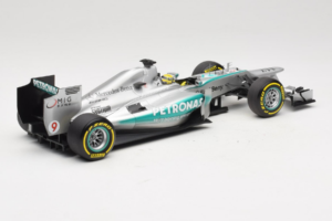 Mercedes W04 #9 N. Rosberg Mercedes AMG Petronas Showcar 2013 Minichamps 1:18 110130079 Métal Moulé — image 2 sur 7