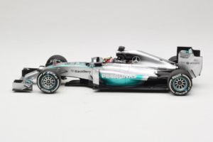 Mercedes W05 #44 L. Hamilton Mercedes AMG Petronas Chinese Grand Prix Winner 2014 Minichamps 1:18 110140244 Métal Moulé — image 3 sur 7