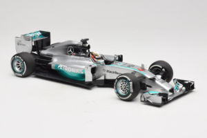 Mercedes W05 #44 L. Hamilton Mercedes AMG Petronas Chinese Grand Prix Winner 2014 Minichamps 1:18 110140244 Métal Moulé — image 4 sur 7