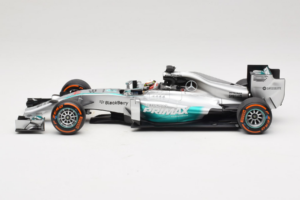Mercedes W05 #44 L. Hamilton Mercedes AMG Petronas Malaysian Grand Prix Winner 2014 Minichamps 1:18 110140144 Métal Moulé — image 3 sur 7