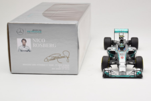 Mercedes W05 #6 N. Rosberg Mercedes AMG Petronas Abu Dhabi Grand Prix 2014 Minichamps 1:18 110140406 Métal Moulé — image 6 sur 7