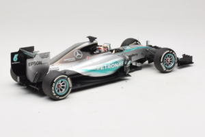 Mercedes W06 #44 L. Hamilton F1 World Champion 2015 Dealer Edition Minichamps 1:18 B66960539 Métal Moulé — image 2 sur 7
