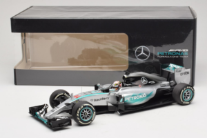 Mercedes W06 #44 L. Hamilton F1 World Champion 2015 Dealer Edition Minichamps 1:18 B66960539 Métal Moulé — image 7 sur 7