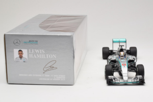 Mercedes W06 #44 L. Hamilton Mercedes AMG Petronas Australian Grand Prix Winner 2015 Minichamps 1:18 110150044 Métal Moulé — image 6 sur 7
