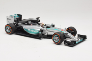 Mercedes W06 #44 L. Hamilton Mercedes AMG Petronas Japanese Grand Prix Winner 2015 Minichamps 1:18 110150344 Métal Moulé — image 4 sur 7