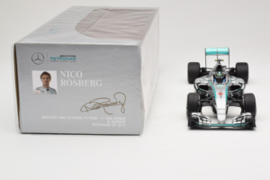 Mercedes W06 #6 N. Rosberg Mercedes AMG Petronas Australian Grand Prix 2015 Minichamps 1:18 110150006 Métal Moulé — image 6 sur 7