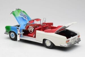 Mercedes 280SE W108 Tricolor Maisto 1:18 56014 Métal Moulé — image 5 sur 8