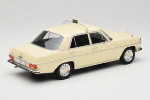 Mercedes W115 Beige Taxi MCG 1:18 MCG18055 Métal Moulé — image 2 sur 6