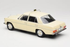 Mercedes W115 Beige Taxi MCG 1:18 MCG18055 Métal Moulé — image 5 sur 6