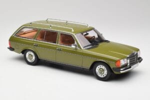 Mercedes W123 200T Cypress Vert BoS Models 1:18 BOS008 Métal Moulé — image 4 sur 6
