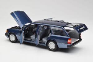 Mercedes 300D W124 T-Modell Nautical Bleu Norev 1:18 183962 Métal Moulé — image 5 sur 8