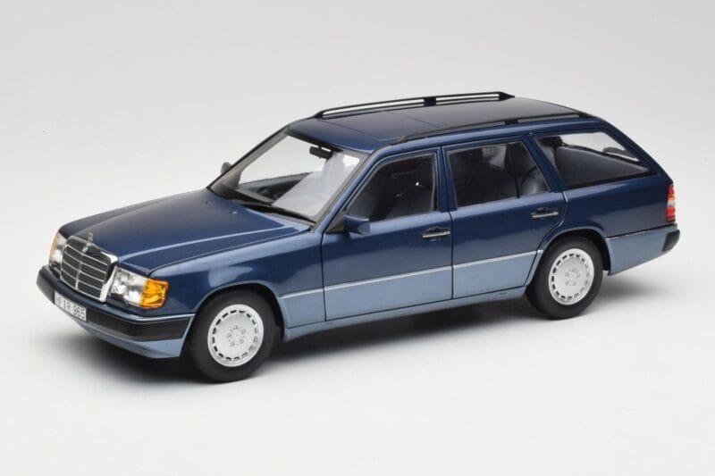 Mercedes 300D W124 T-Modell Nautical Bleu Norev 1:18 183962 Métal Moulé
