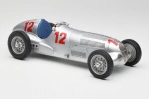 Mercedes W125 #12 R. Caracciola Grand Prix 1937 CMC 1:18 M-052 Métal Moulé — image 4 sur 6