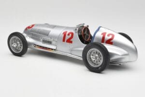 Mercedes W125 #12 R. Caracciola Grand Prix 1937 CMC 1:18 M-052 Métal Moulé — image 5 sur 6