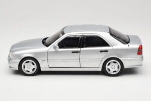 Mercedes C36 AMG W202 Silver Metallic Norev 1:18 183380 Métal Moulé — image 4 sur 8