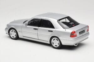 Mercedes C36 AMG W202 Silver Metallic Norev 1:18 183380 Métal Moulé — image 7 sur 8