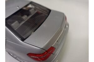 Mercedes Classe E W212 Avantgarde Iridium Argent Peinture Édition 1 Minichamps 1:18 B66960212-D1 Métal Moulé — image 9 sur 11