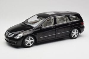 Mercedes R-Class W251 Obsidian Noir Minichamps 1:18 150034601 Métal Moulé