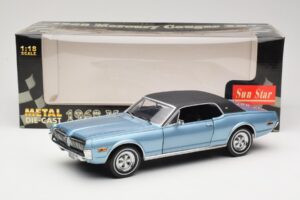 Mercury Cougar XR-7 Bleu Sun Star 1:18 1562 Métal Moulé — image 8 sur 8