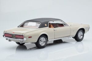 Mercury Cougar XR7-G Fawn Sun Star 1:18 1572 Métal Moulé — image 3 sur 8