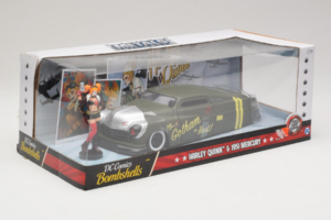 Mercury Gotham or Bust With Harley Quinn Figure Metals Diecast 1:24 30456 Métal Moulé — image 2 sur 3