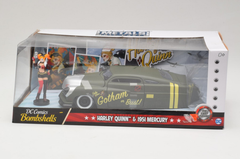 Mercury Gotham or Bust With Harley Quinn Figure Metals Diecast 1:24 30456 Métal Moulé