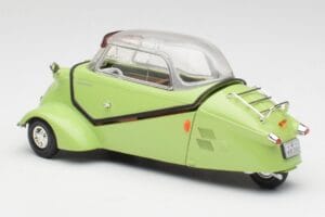 Messerschmitt KR 200 Vert Revell 1:18 8917 Métal Moulé — image 7 sur 8
