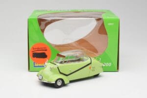 Messerschmitt KR 200 Vert Revell 1:18 8917 Métal Moulé — image 8 sur 8