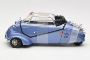 Messerschmitt KR200 Bleu Revell 1:18 08944 Métal Moulé — image 3 sur 6