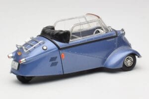 Messerschmitt KR201 Roadster Bleu Revell 1:18 08966 Métal Moulé — image 3 sur 8
