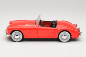 MG A 1600 Roadster Mk I Elvis Presley Blue Hawaii Movie GreenLight 1:18 13524 Métal Moulé — image 4 sur 8
