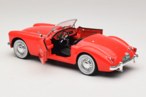 MG A 1600 Roadster Mk I Elvis Presley Blue Hawaii Movie GreenLight 1:18 13524 Métal Moulé — image 5 sur 8