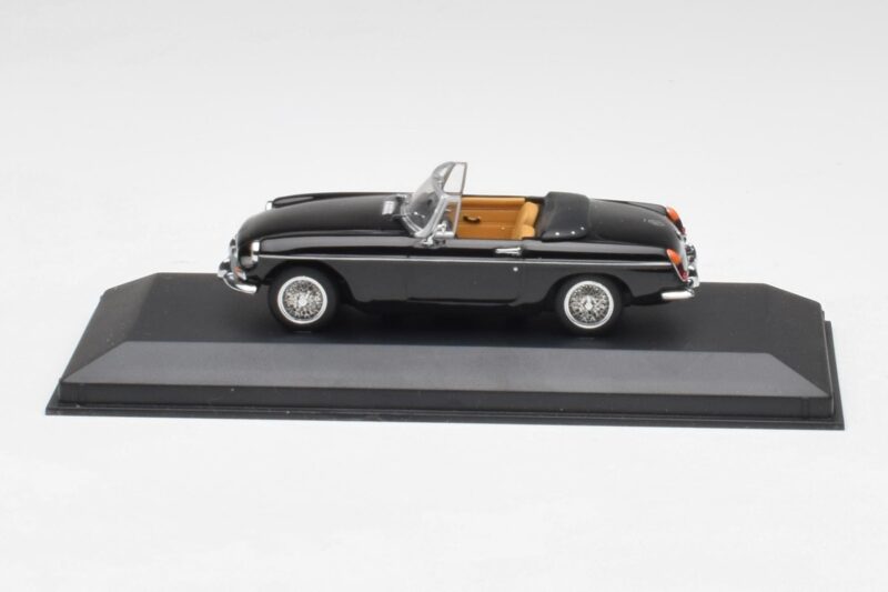 MGB Cabriolet Noir Minichamps 1:43 430131030 Métal Moulé