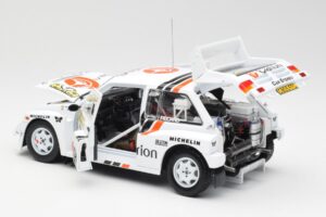 MG Metro 6R4 #8 P. Eklund / D. Whittock Rally Finland 1986 Sun Star 1:18 5536 Métal Moulé — image 5 sur 8